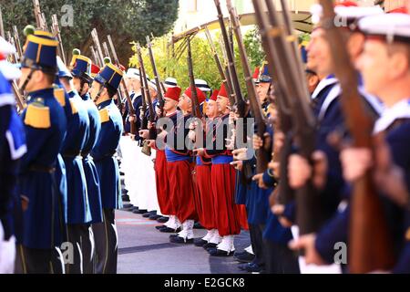 Frankreich Var Frejus La Bravade Volksfest zu Ehren der Ankunft des Heiligen Franziskus von Paola in Stadt Stockfoto