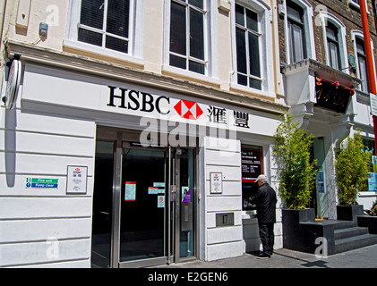 Außenseite der HSBC Bank, Chinatown, West End, City of Westminster, London, England, Vereinigtes Königreich Stockfoto