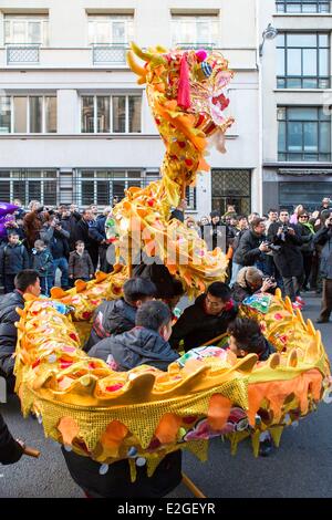 Frankreich Paris Tanz der Dragoner auf Chinesische Neujahrsparade Stockfoto