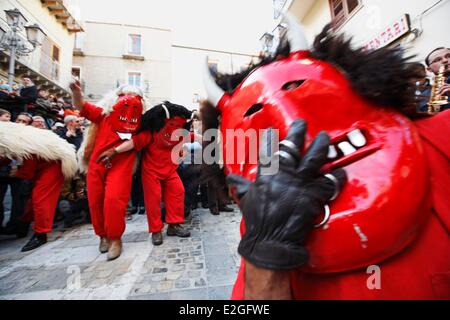 Italien Sizilien Prizzi Ostern Sonntag Tanz der Teufel Stockfoto