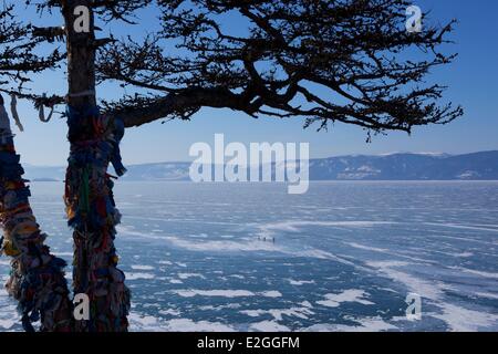 Russland Sibirien Baikalsee Weltkulturerbe von UNESCO Olchon Insel heiligen Felsen von Khujir wo burjatischen Schamanen kommen um zu beten Stockfoto