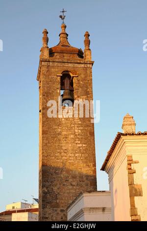 Portugal Algarve Faro Bezirk Loule ehemalige Minarett der Moschee jetzt Bell Tower der Matriz Kirche (Igreja Matriz de São Clemente) Stockfoto