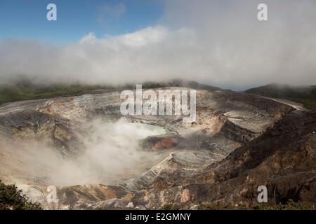 Costa Rica Alajuela Volcan Poas Nationalpark Panoramablick über Kratersee Stockfoto