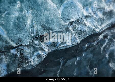 Island Sudhurland Solheimajokull Detail der alten Eis im Gletschereis cave Stockfoto