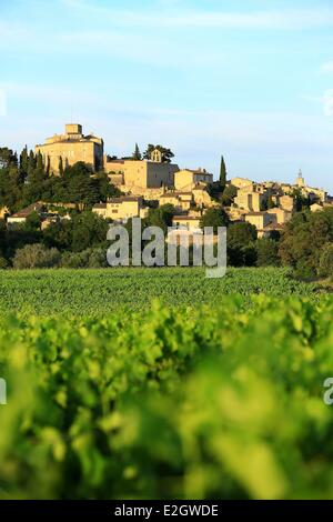 Frankreich Vaucluse Parc Naturel Regional du Luberon (natürlichen regionalen Park der Luberon) Ansouis gekennzeichnet Les Plus Beaux Dörfer de France (The Most schöne Dörfer von Frankreich) Stockfoto