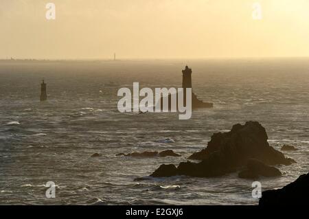 Frankreich Finistere Iroise Meer Plogoff Pointe du Raz La Vieille Leuchtturm Stockfoto