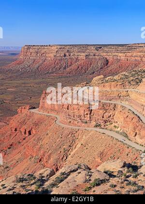 Vereinigten Staaten Utah Colorado Plateau Cedar Mesa Utah State Road 161 Moki Dugway Serpentinen (The Moki Dugway gebaut wurde 1958 durch eine Uran-Bergbau-Unternehmen Erz Fry Canyon in Mexican Hat verschieben) Stockfoto