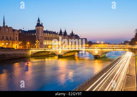 Frankreich Paris Seine Ufer Weltkulturerbe von UNESCO Conciergerie auf Île De La Cité Stockfoto