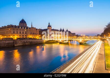 Frankreich Paris Seine Ufer Weltkulturerbe von UNESCO Conciergerie auf Île De La Cité Stockfoto