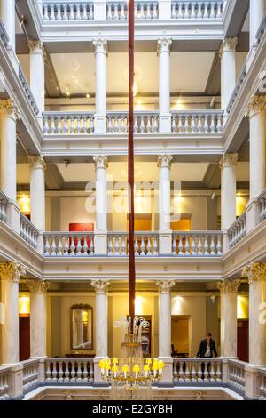 Schweiz Genf Quai du Mont Blanc Peace Hotel erbaut im Jahre 1865 vom Genfer Architekten Jean Marie Gignoux atrium Stockfoto