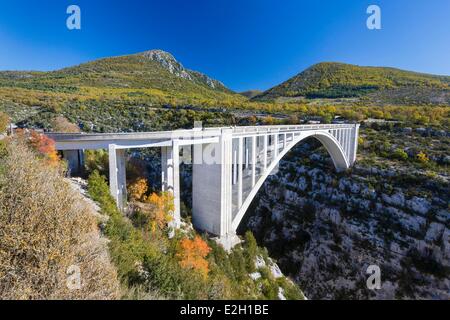 Frankreich Var Parc Naturel Regional du Verdon (natürlichen regionalen Park der Verdon) Aiguines Trigance Artuby Canyon Artuby Brücke Stockfoto