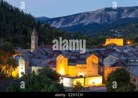 Frankreich Alpes de Haute Provence Parc National du Mercantour (Nationalpark Mercantour) Haut Verdon Colmars Les Alpes Porte de Savoie Mauern befestigte Dorf und Fort de France Stockfoto