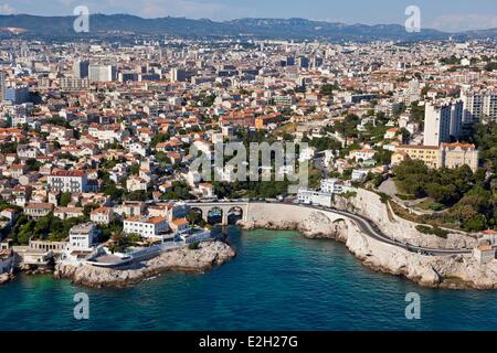 Bouches du Rhone in Frankreich Marseille europäische Hauptstadt der Kultur 2013 7 th Arrondissement Endoume Disitrict Pointe d'Endoume und Pointe de Malmousque Hotel Restaurant Le Petit Nice Anse De La Fausse Monnaie (Luftbild) Stockfoto