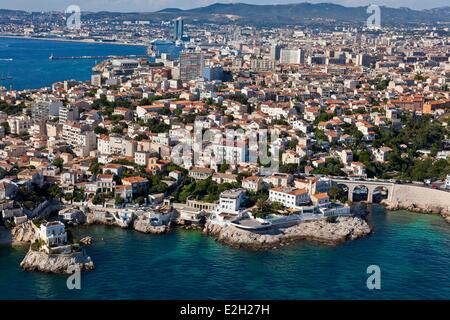 Bouches du Rhone in Frankreich Marseille europäische Hauptstadt der Kultur 2013 7 th Arrondissement Endoume Disitrict Pointe d'Endoume und Pointe de Malmousque Hotel Restaurant Le Petit Nice Anse De La Fausse Monnaie (Luftbild) Stockfoto