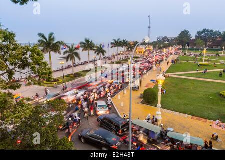 Kambodscha Phnom Penh Stau am Sisowath Quay Stockfoto