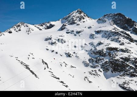 Frankreich Savoie Orelle Val Thorens Trois Vallées Ski Gebiet weltweit höchsten Zipline (1300m lang und 250m hoch) Abfahrt ist auf 3250m Höhe Stockfoto