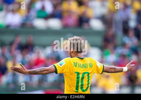 Neymar (BRA), 17. Juni 2014 - Fußball / Fußball: FIFA World Cup Brasilien 2014 Gruppe A Spiel zwischen Brasilien 0: 0 Mexiko in der Arena Castelao in Fortaleza, Brasilien. (Foto von Maurizio Borsari/AFLO) Stockfoto