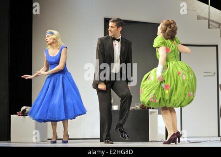 Maria Furtwaengler, Pasquale Aleardi, Alessija Lause bei einem Fototermin für Geruechte... Geruechte... spielen im Theater bin Kurfürstendamm in Charlottenburg.  Wo: Berlin, Deutschland bei: 9. Januar 2013 Stockfoto