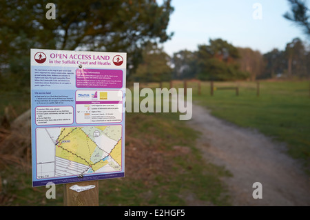 Open-Access Land Zeichen, Sutton Heath, Suffolk, UK. Stockfoto