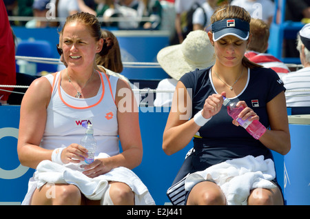 Anna-Lena Grönefeld (Deutschland) spielen Doppel mit Julia Goerges (Deutschland) im Devonshire Park, Eastbourne, 2014 Stockfoto