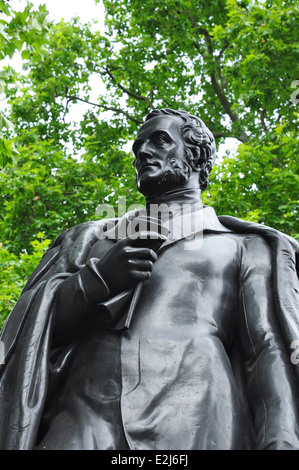 Statue von Wilhelm George Frederick Cavendish Bentinck (Lord George Bentinck), Cavendish Square, London Stockfoto