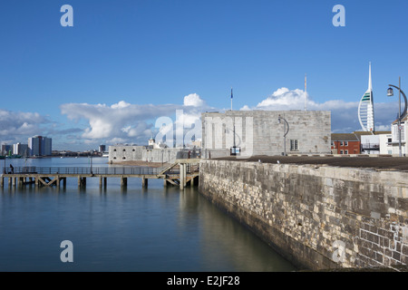 Turm, Hafen von Portsmouth, Portsmouth, Hampshire, England, UK Stockfoto