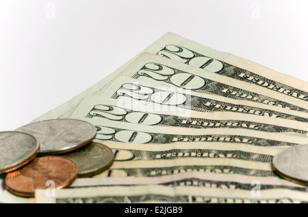 Amerikanisches Geld, Dollars und Cents auf weißem Hintergrund Stockfoto