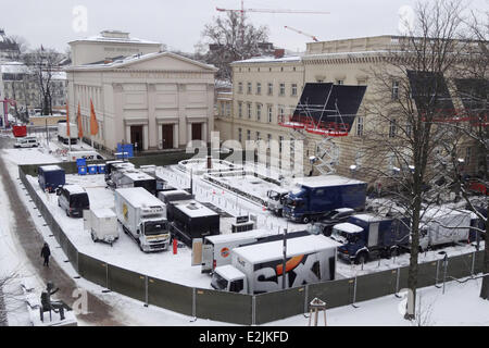 Die Atmosphäre am Set des Films The Monuments Men am Palais bin Festungsgraben.  Wo: Berlin, Deutschland bei: 20. März 2013 Stockfoto