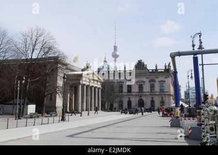 Die Atmosphäre am Set des Films The Monuments Men am Palais bin Festungsgraben.  Wo: Berlin, Deutschland bei: 25. März 2013 Stockfoto