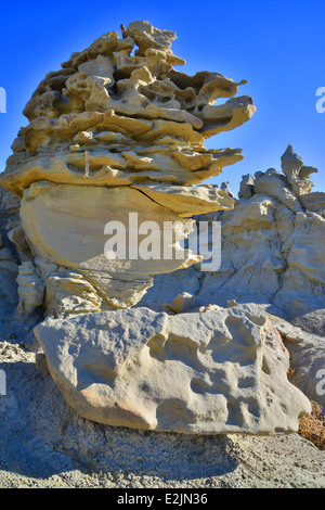 Seltsame erodierte Formen in Fantasy Canyon in der Nähe von Vernal, Utah Stockfoto