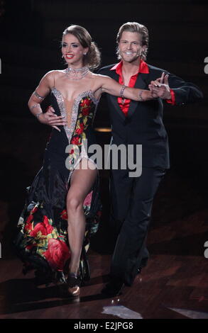 Paul Jahnke, Ekaterina Leonova im deutschen Fernsehen RTL show Let ´s Dance im Coloneum TV-Studios.  Wo: Köln bei: 05 Apr Stockfoto