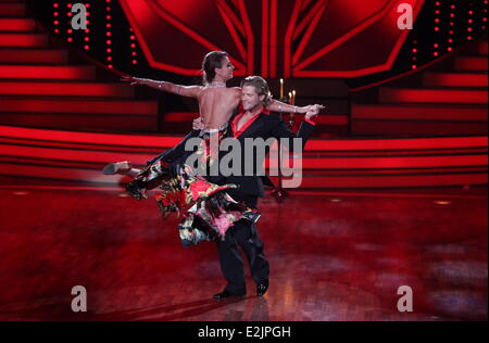 Paul Jahnke, Ekaterina Leonova im deutschen Fernsehen RTL show Let ´s Dance im Coloneum TV-Studios.  Wo: Köln bei: 5. April 2013 Stockfoto