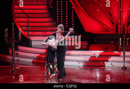 Paul Jahnke, Ekaterina Leonova im deutschen Fernsehen RTL show "Let ´s Dance" im Coloneum TV-Studios.  Wo: Köln bei: 5. April 2013 Stockfoto