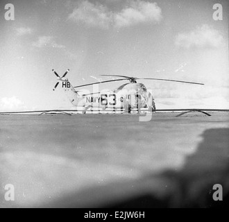Die Sikorsky UH-34, die Bezeichnung HB-63, war ein Hubschrauber der US-Armee und Navy, der in den 1950er und 1960er Jahren, insbesondere im Koreakrieg und im Vietnamkrieg, für Transport- und Aufklärungsmissionen eingesetzt wurde. Stockfoto