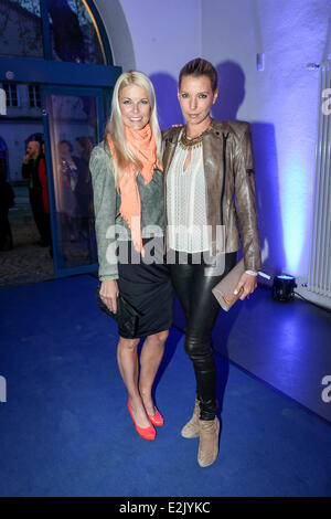 Tina Kaiser und Giulia Siegel bei der Launch-Party des neuen Sony Entertainment Television ausgestrahlt auf der Praterinsel.  Wo: Mun Stockfoto