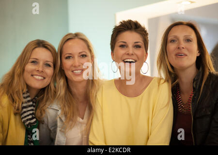 Miriam Lange Angela Finger-Erben Vanessa Blumhagen Roberta Bieling bei der Eröffnung der Luxuslashes Lounge ein Beauty-Salon.  Wo: Düsseldorf bei: 23. Mai 2013 Stockfoto