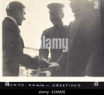 Das Bild aus dem AL-88 Al Menasco Album zeigt Albert Menasco und Art Smith in den frühen Tagen der stürmischen Luftfahrt. Stockfoto