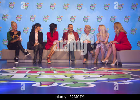 Sarah Connor, Mariella Ahrens, Verona Pooth, Henry Maske, Claudia Effenberg, Sonya Kraus, Barbara Schoeneberger feierte die Welt Kinder mit kinder im Heidepark Soltau.   Wo: Soltau, Deutschland bei: 19 September 2013 Stockfoto