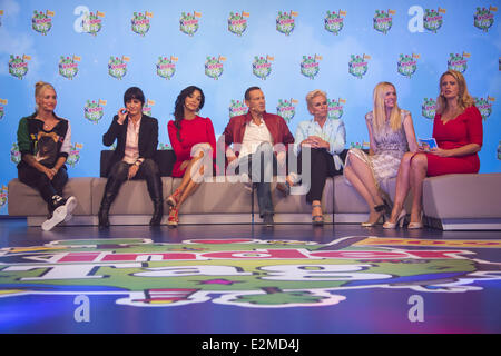 Sarah Connor, Mariella Ahrens, Verona Pooth, Henry Maske, Claudia Effenberg, Sonya Kraus, Barbara Schoeneberger feierte die Welt Kinder mit kinder im Heidepark Soltau.   Wo: Soltau, Deutschland bei: 19 September 2013 Stockfoto