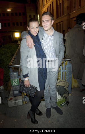 Frederick Lau und Annika Kipp bei der Filmpremiere von Sein Letztes Rennen in der Kulturbrauerei-Filmtheater.  Wo: Berlin, Deutschland bei: 7. Oktober 2013 Stockfoto