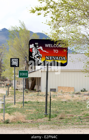 Herzlich Willkommen Sie in Nevada anmelden Denio, Nevada. Stockfoto