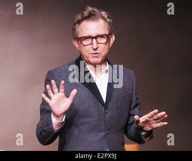 Instore-Auftritt für "Bessere Nate Than Ever" von Tim Federle am Drama Buch Shop mit: Thomas Schumacher Where: New York City, NY, USA bei: 5. Februar 2013 Stockfoto