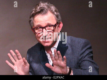 Instore-Auftritt für "Bessere Nate Than Ever" von Tim Federle am Drama Buch Shop mit: Thomas Schumacher Where: New York City, NY, USA bei: 5. Februar 2013 Stockfoto