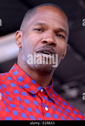 Die 2013 Modell Beachvolleyball-Turnier am Lummus Park mit: Jamie Foxx Where: Miami Beach, Florida, Vereinigte Staaten, wenn Stockfoto