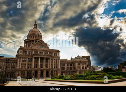 Austin, Texas, USA. 30. Oktober 2013. Das Texas State Capitol in Austin, Texas. © Ashley Landis/ZUMA Wire/ZUMAPRESS.com/Alamy Live-Nachrichten Stockfoto