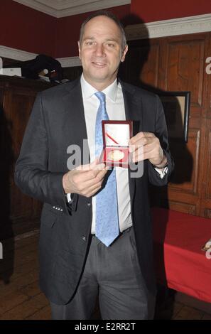 Sir Steve Redgrave erhielt die Goldmedaille der Schutzherrin der Philosophical Society am Trinity College Featuring: Sir Steve Redgrave wo: Dublin, Irland: 14. Februar 2013 ** nicht zur Veröffentlichung im irischen Boulevardpresse oder irischen Zeitschriften ** Stockfoto