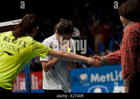 Manila, Indonesien. 21. Juni 2014. Ratchanok Intanon von Thailand reagiert nach dem Gewinn ihrer Frauen Halbfinale gegen Wang Shixian of China BCA Indonesien Open 2014 in Jakarta, Indonesien, am 21. Juni 2014 Singles. Ratchanok Intanon gewann 2: 1. © Veri Sanovri/Xinhua/Alamy Live-Nachrichten Stockfoto