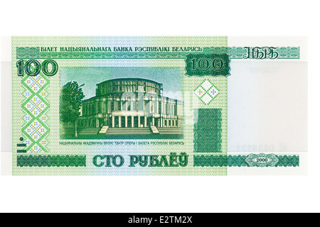 Weißrussische hundert Rubel-Banknote auf weißem Hintergrund Stockfoto