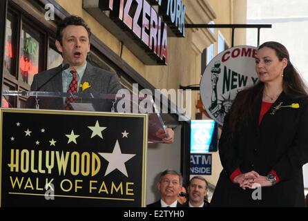 Die späten Richard Burton wird mit einem Hollywood-Star auf der Hollywood Walk of Fame mit geehrt: Maria Burton, Michael Sheen W Stockfoto