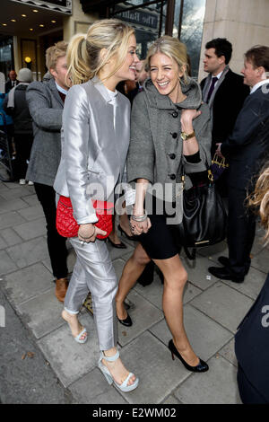 TRIC Awards 2013 statt auf das Grosvenor House Hotel - Abfahrten mit: Laura Whitmore Where: London, Vereinigtes Königreich bei: 12. März 2013 Stockfoto